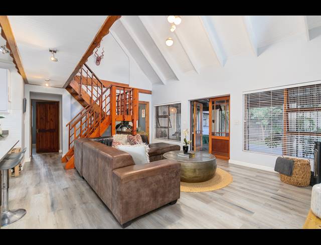 3 BEDROOM FREEHOLD FOR SALE IN PARKLANDS